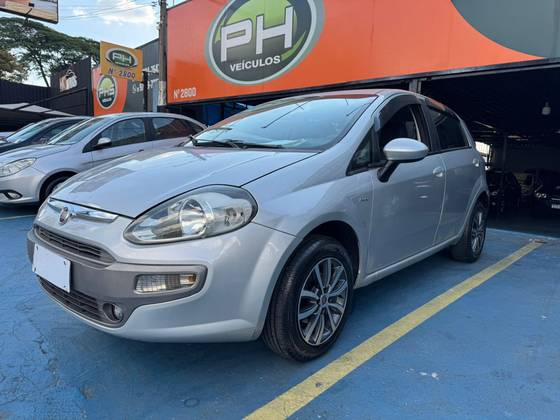 FIAT PUNTO 1.6 ESSENCE 16V FLEX 4P AUTOMATIZADO